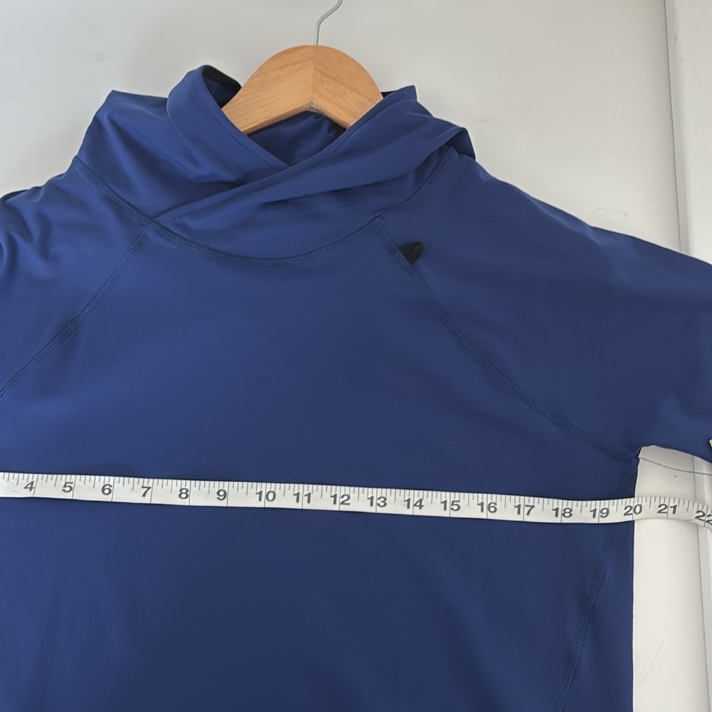 NWT Performance Hoodie S Ruched Sleeve Thumbholes Athleisure Streetwear Casual - Picture 6 of 12